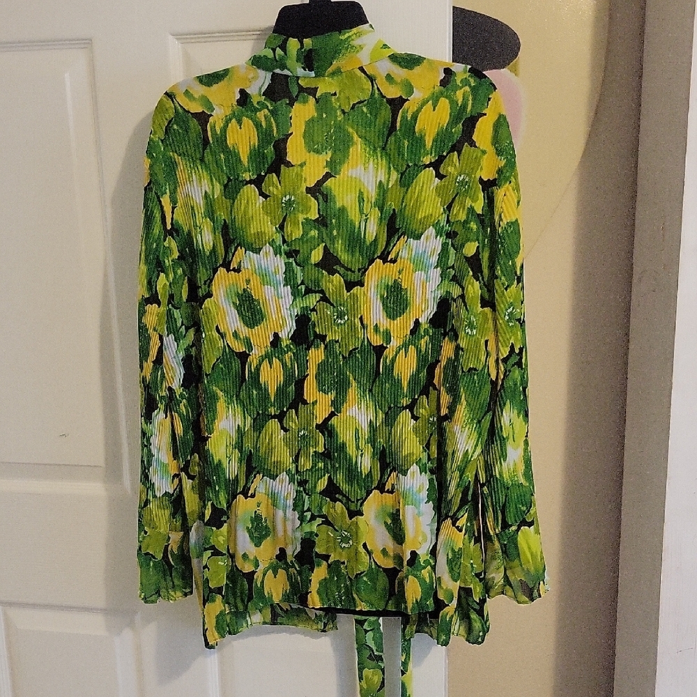 CATO'S Sz18/20W Floral Blouse black faux tank with top overlay Tie at waist - Picture 6 of 6